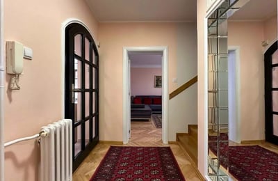 Langzeitmiete: 4-Zimmer-Wohnung, 200 m², in Zvezdara, Belgrad, Serbien