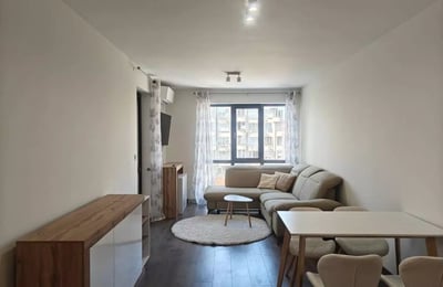 Alquiler a largo plazo de un piso de 2 habitaciones en el barrio Tsveten, Varna, Bulgaria