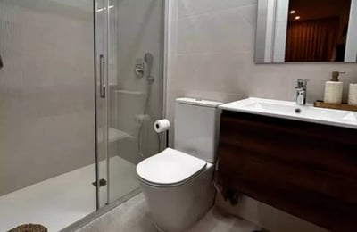 Долгосрочная аренда 2-спальной квартиры площадью 85 м² в Аликанте, Испания