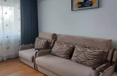 Location longue durée d’un appartement 2 pièces, 65 m², dans le quartier Faleza Nord, Constanța, Roumanie