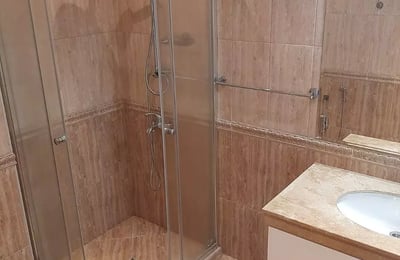 Alquiler a largo plazo de un piso con 1 dormitorio, Varna, Bulgaria