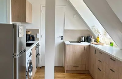 Long-term rental of a 2-room apartment, 16th arrondissement, Paris, France