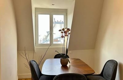 Long-term rental of a 2-room apartment, 16th arrondissement, Paris, France