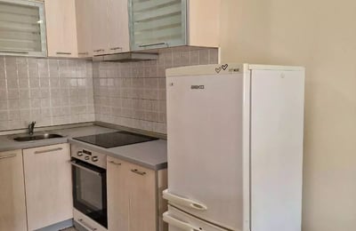 Location longue durée d’un appartement de 3 pièces, 62 m², dans le quartier Zvezdara, Belgrade, Serbie