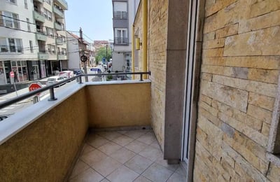 Location longue durée d’un appartement de 3 pièces, 62 m², dans le quartier Zvezdara, Belgrade, Serbie