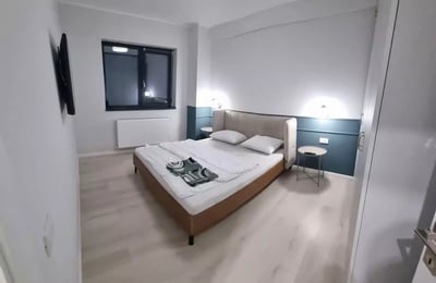 Location longue durée d’un appartement de 2 pièces, 40 m², Campus, Constanța, Roumanie