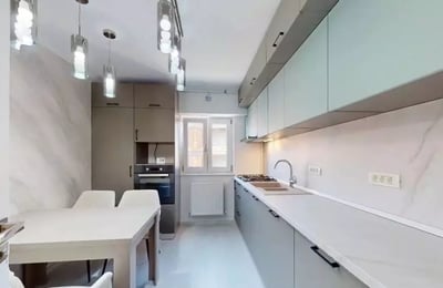 Location longue durée d’un appartement de 3 pièces, 70 m², dans le quartier Faleza Nord, Constanța, Roumanie