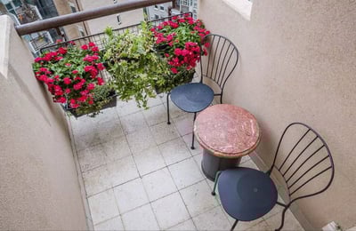 Long-term rental of a 2-room apartment, 64 m², in Banovo Brdo district, Belgrade, Serbia