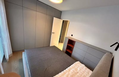 Alquiler a largo plazo de un piso de 2 habitaciones 41 m², distrito Bronowice Wielkie, Cracovia, Polonia