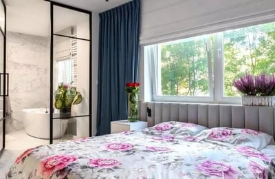 Long-term rental of a 4-room apartment, 129 m², Wola, Warsaw, Poland