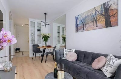 Long-term rental of a 2-room apartment, 38 m², in Kraków, Kazimierz, Poland