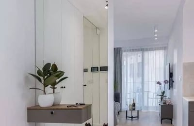 Long-term rental of a 2-room apartment, 38 m², in Kraków, Kazimierz, Poland