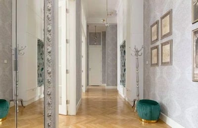Langzeitmiete einer einzigartigen 3-Zimmer-Wohnung, 96 m², im Stadtteil Śródmieście Północne, Warschau, Polen