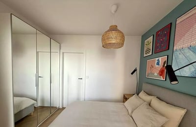 Alquiler a largo plazo de un piso de 2 habitaciones, 46 m², en Wola, Varsovia, Polonia