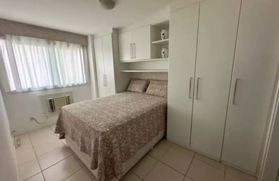 Location longue durée d’un appartement de 2 pièces, 64 m², à Barra da Tijuca, Rio de Janeiro, Brésil