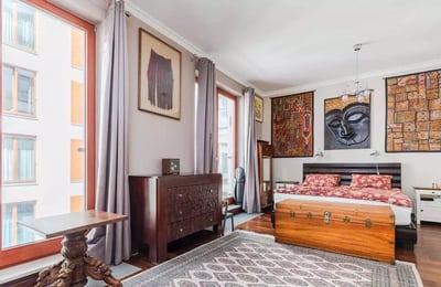 Long-term rental of a 3-room apartment, 110 m², in Śródmieście Południowe, Warsaw, Poland