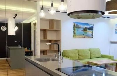 Alquiler a largo plazo de un piso de 2 habitaciones, 50 m², en el distrito de Dębniki, Cracovia, Polonia