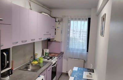 Location longue durée d’un appartement de 2 pièces, 50 m², à Tomis Plus, Constanța, Roumanie