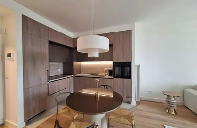 Alquiler a largo plazo de un piso de 2 habitaciones, 59 m², Belgrado, Serbia