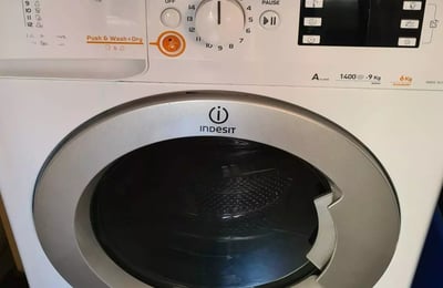 Alquiler a largo plazo de un piso de 2 habitaciones, 60 m², en el distrito Old Center, Constanza, Rumanía