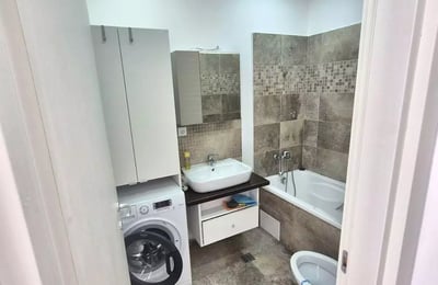 Alquiler a largo plazo de un piso de 3 habitaciones, 67 m², Bucarest, Rumanía