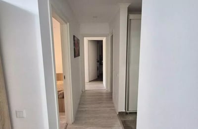 Alquiler a largo plazo de un piso de 3 habitaciones, 67 m², Bucarest, Rumanía