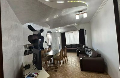 Долгосрочная аренда квартиры, 140 м², Батуми, Грузия