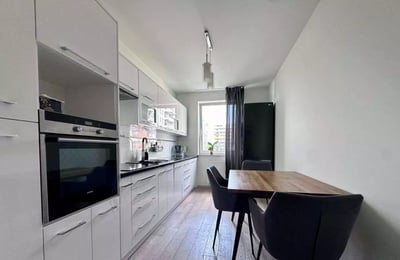 Long-term rental of a 2-room apartment, 50 m², in Podgórze district, Kraków, Poland