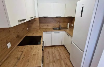 Location longue durée d’un appartement de 2 pièces, 46 m², à Nový Ružinov, Bratislava, Slovaquie
