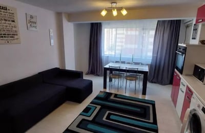 Location longue durée d’un appartement de 2 pièces, 53 m², Constanța, Roumanie