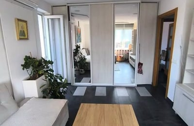 Долгосрочная аренда 2-комнатной квартиры, 62 м², в центре, Белград, Сербия