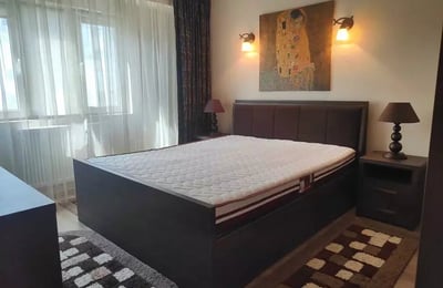 Location longue durée d’un appartement de 2 pièces, 54 m², à Casa de Cultură, Constanța, Roumanie