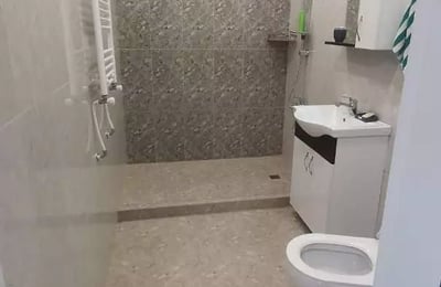 Langzeitmiete einer 3-Zimmer-Wohnung, 70 m², in Batumi, Georgien