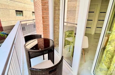 Location longue durée d’un appartement de 1 chambre, 43 m², à Alicante, Espagne