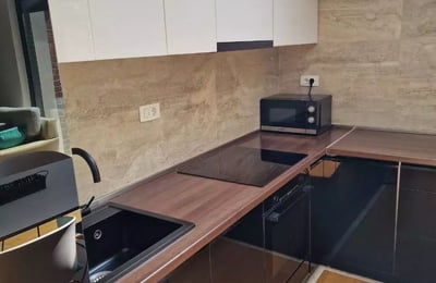 Alquiler a largo plazo de un piso de 3 habitaciones, 67 m², en el centro de la ciudad, Belgrado, Serbia