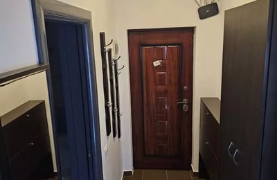 Alquiler a largo plazo de un piso de 2 habitaciones, 48 m², distrito Chiajna, Bucarest, Rumanía