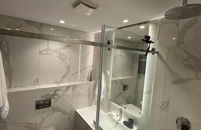 Alquiler a largo plazo de un piso de 2 habitaciones, 60 m², en la residencia premium Knez Miloš, Belgrado, Serbia