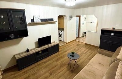 Alquiler a largo plazo de un piso de 2 habitaciones, 50 m², Constanza, Rumanía