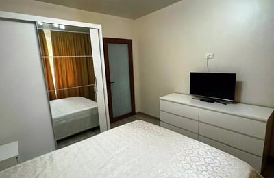 Alquiler a largo plazo de un piso de 2 habitaciones, 50 m², Constanza, Rumanía