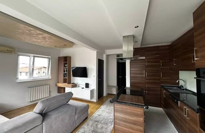 Long-term rental of a 3-room apartment, 64 m², in Vračar, Belgrade, Serbia