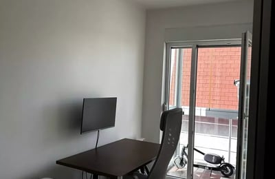 Long-term rental of a 3-room apartment, 64 m², in Vračar, Belgrade, Serbia