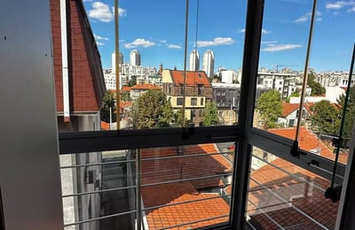 Long-term rental of a 3-room apartment, 64 m², in Vračar, Belgrade, Serbia