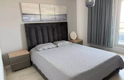 Location longue durée d’un appartement de 2 pièces, 57 m², à Constanța, Roumanie