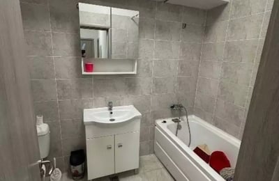 Langzeitmiete einer 2-Zimmer-Wohnung, 65 m², in Constanța, Rumänien