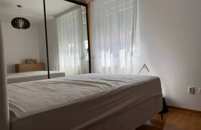 Location longue durée d’un appartement de 3 pièces, 60 m², à Voždovac, Belgrade, Serbie