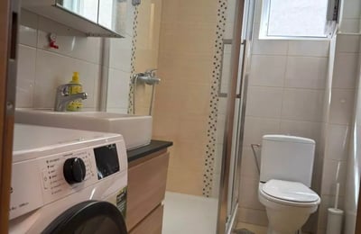 Location longue durée d’un appartement de 3 pièces, 60 m², à Voždovac, Belgrade, Serbie
