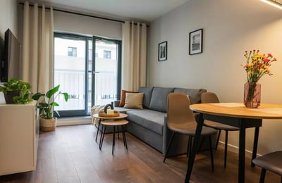 Langzeitmiete einer 2-Zimmer-Wohnung, 47 m², in Breslau, Polen