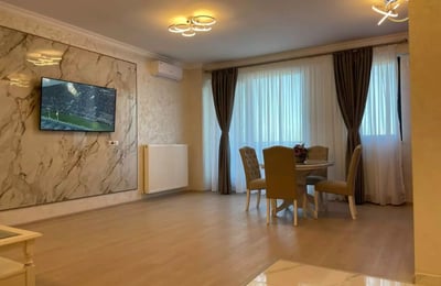 Langzeitmiete einer 2-Zimmer-Wohnung, 60 m², in Mamaia, Constanța, Rumänien