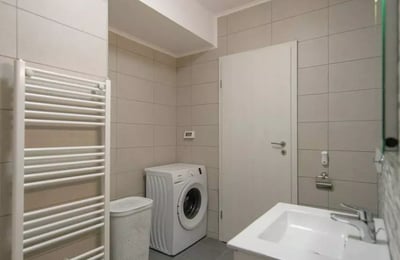 Долгосрочная аренда 2-комнатной квартиры, 61 м², в районе Tomis Plus, Констанца, Румыния