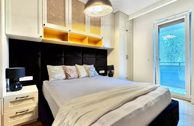 Location longue durée d’un appartement de 4 pièces, 90 m², à Cracovie, Pologne
